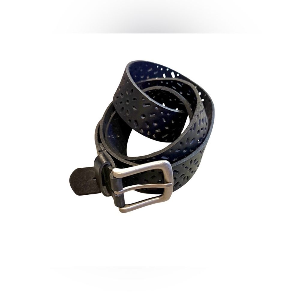 Women’s Black Leather Floral Cut Out Boho Style Nickel Finished Buckle Belt